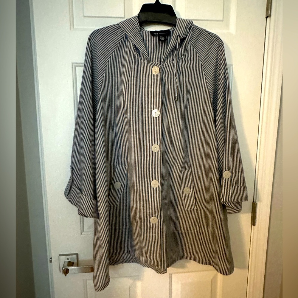 Black and White Stripped Hooded Jacket